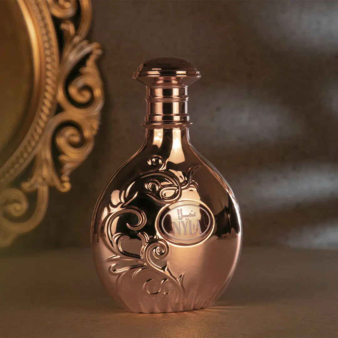 Arabiyat Prestige Nyla EDP 80 мл – флакон в рекламна композиция