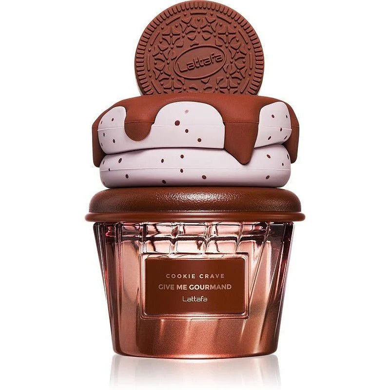 Флакон Lattafa Cookie Crave EDP 75 мл с огледално отражение на бял фон.