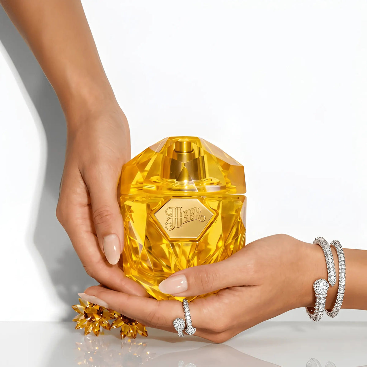 Paris Corner Heer EDP 100 мл – флакон в ръце