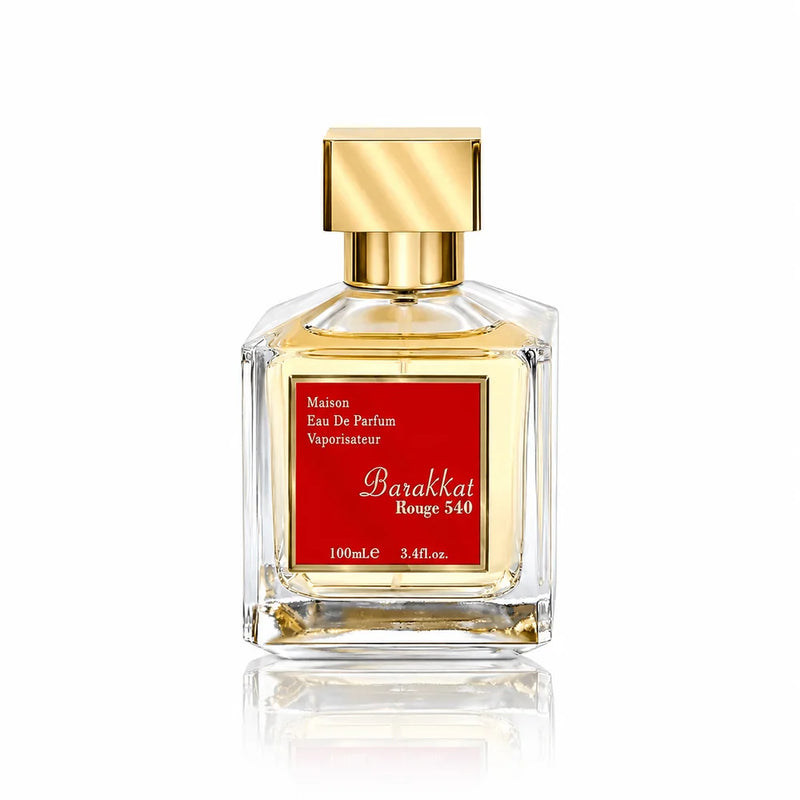 Флакон Fragrance World Barakkat Rouge 540 EDP 100 мл с огледално отражение на бял фон.